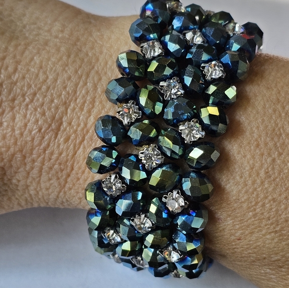 Vintage Peacock AB Stretch Bracelet - Picture 4 of 6